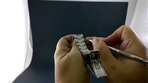 how to remove bracelet from rolex watch.